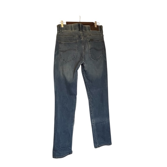 Lee Women's Blue Straight-Leg Jeans Size 32x34 (31) - Picture 3 of 9